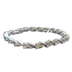 Avon Rhinestone Tennis Bracelet Vintage Size Small 7 Inch
